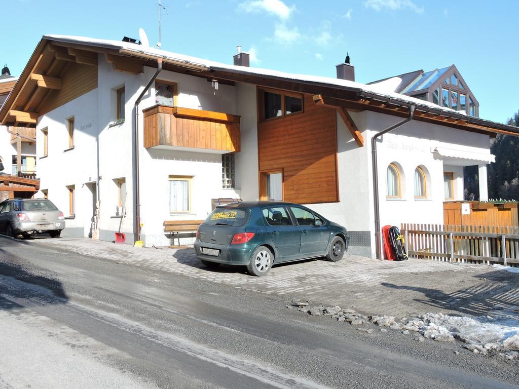 Haus Bergkristall Самнаун Екстериор снимка