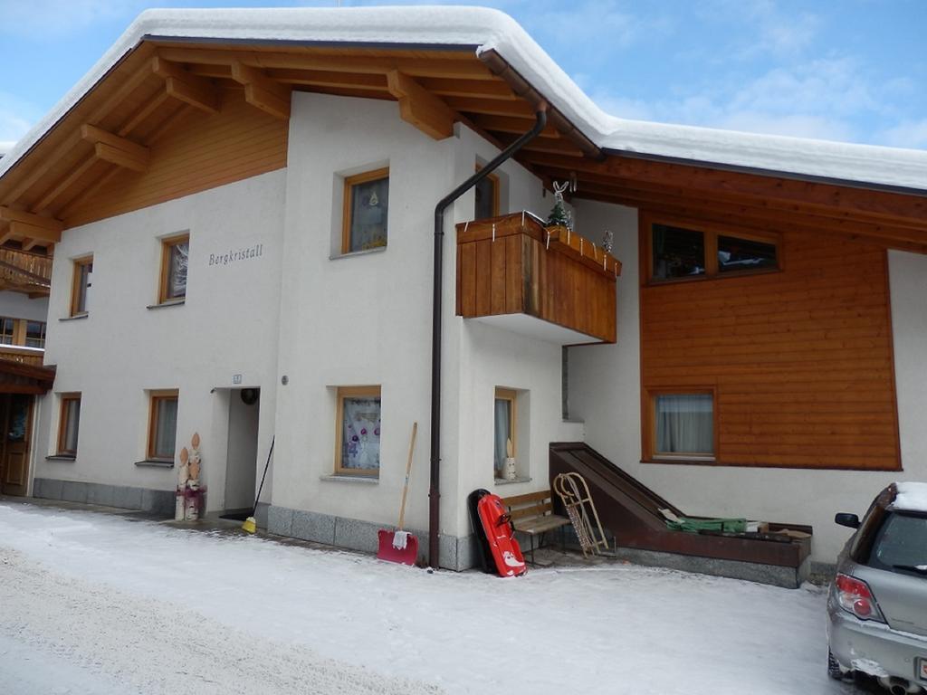 Haus Bergkristall Самнаун Екстериор снимка