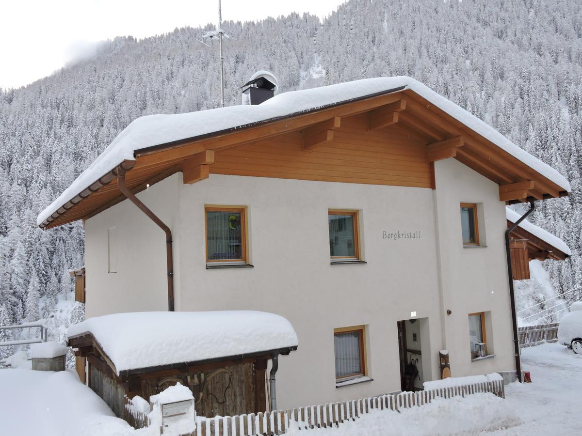 Haus Bergkristall Самнаун Екстериор снимка