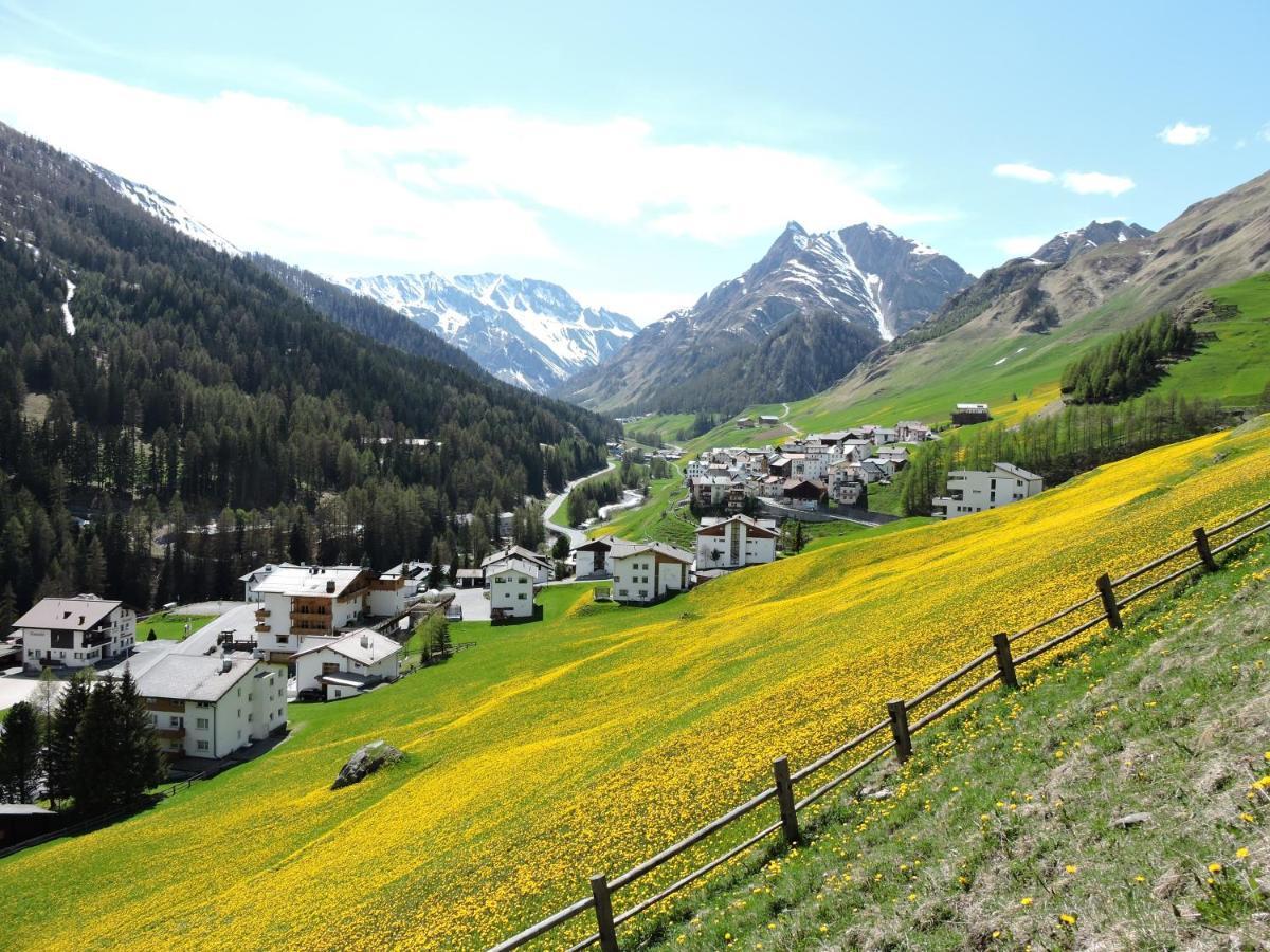 Haus Bergkristall Самнаун Екстериор снимка